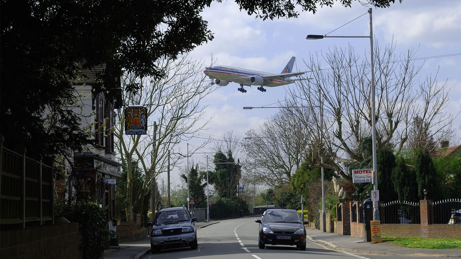 Noise and Air Pollution Linked to Mental Health Conditions in Young People