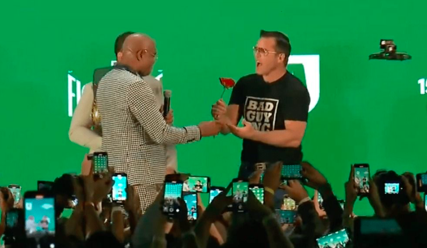 Watch: Anderson Silva gifts former rival Chael Sonnen a rose ahead of exhibition bout