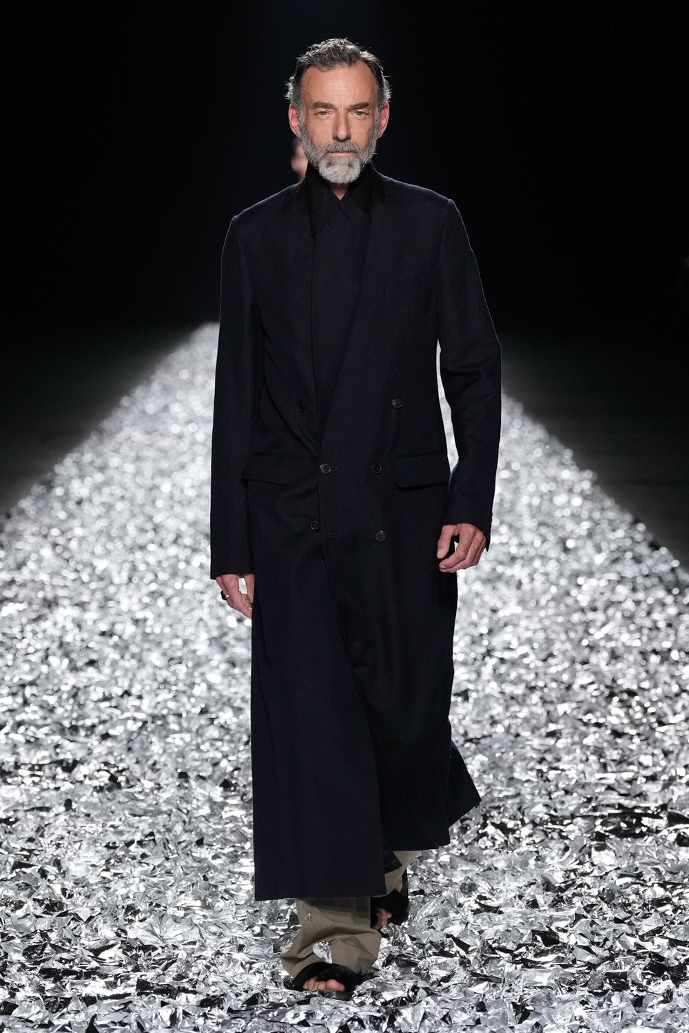 Dries Van Noten Spring 2025 Menswear